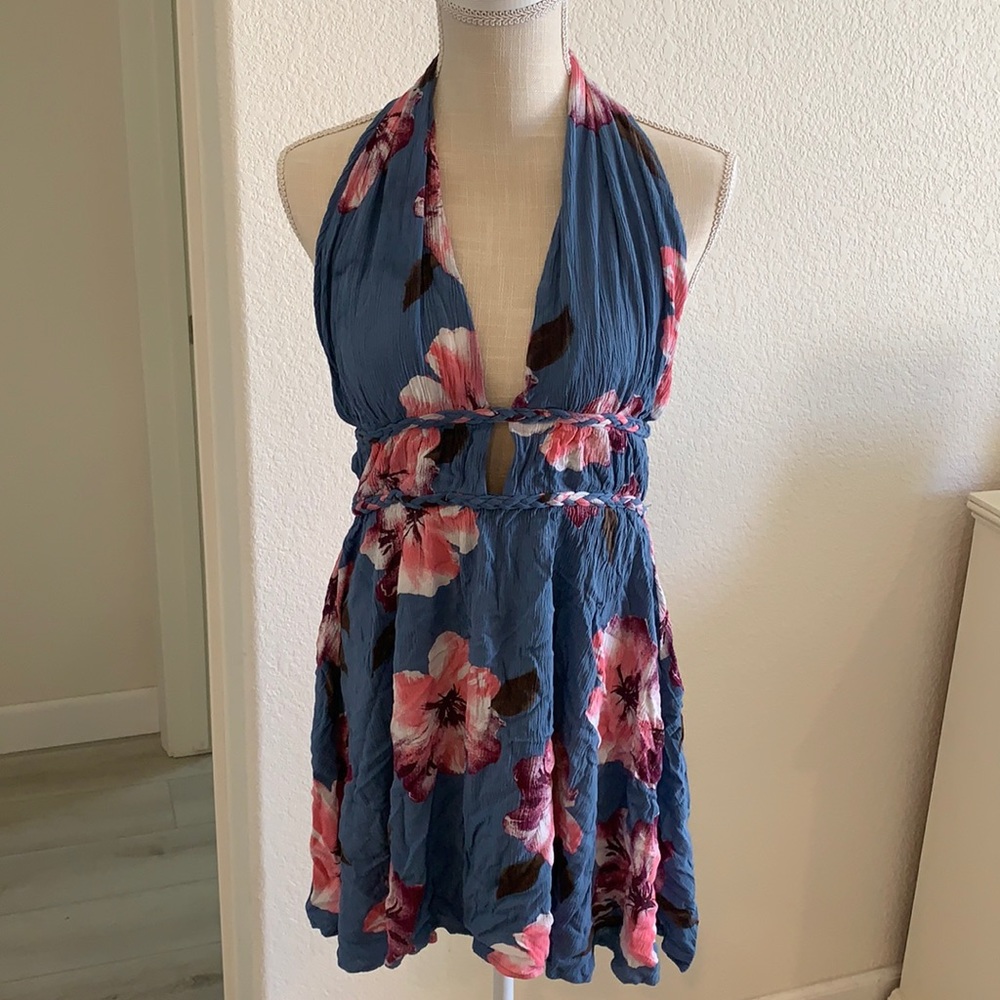 4/25 Venus dress or cover up